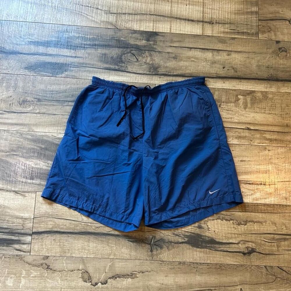 Nike Men's Navy and Blue Shorts